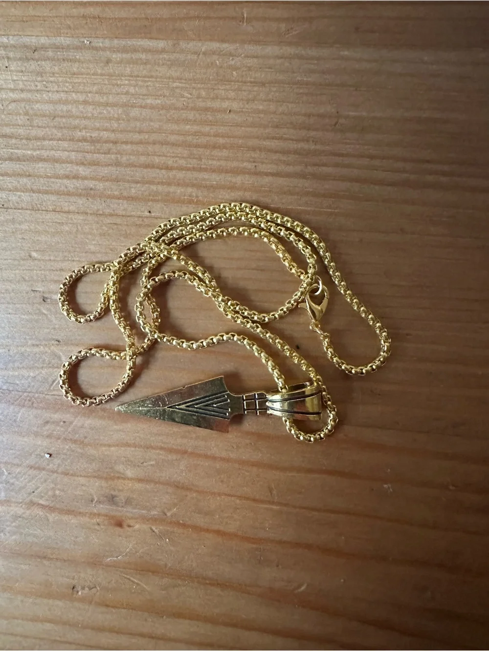 Gold tone Arrow Pendant Necklace